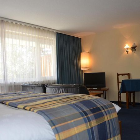 לויקרבאד Hotel Regina Terme מראה חיצוני תמונה