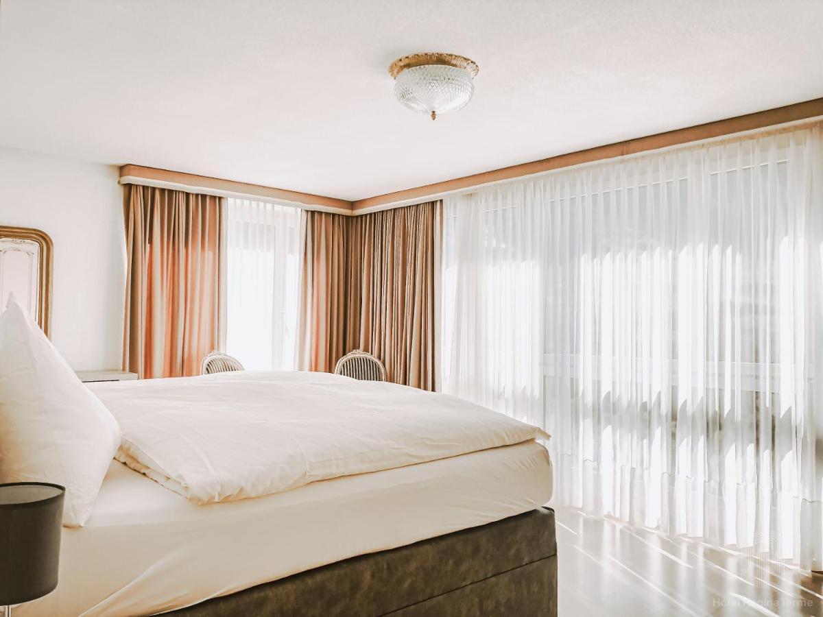 לויקרבאד Hotel Regina Terme מראה חיצוני תמונה